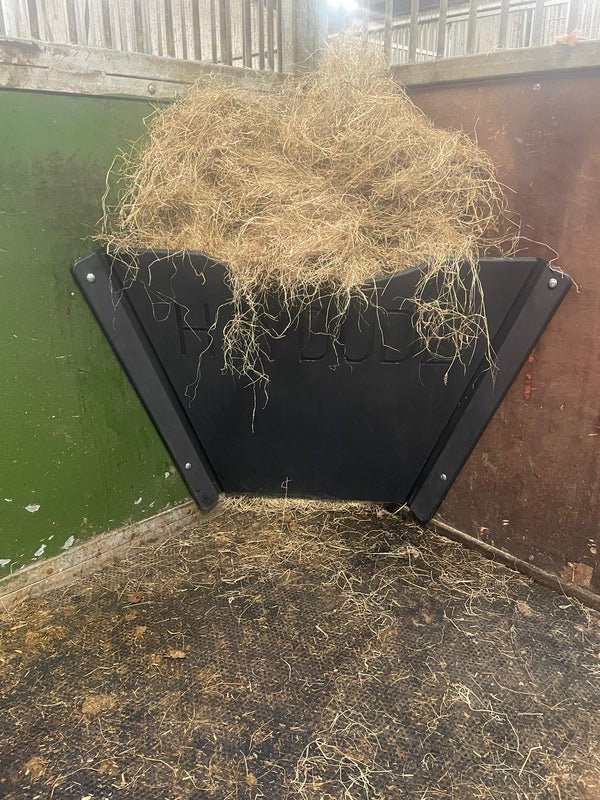 CORNER HAY FEEDER
