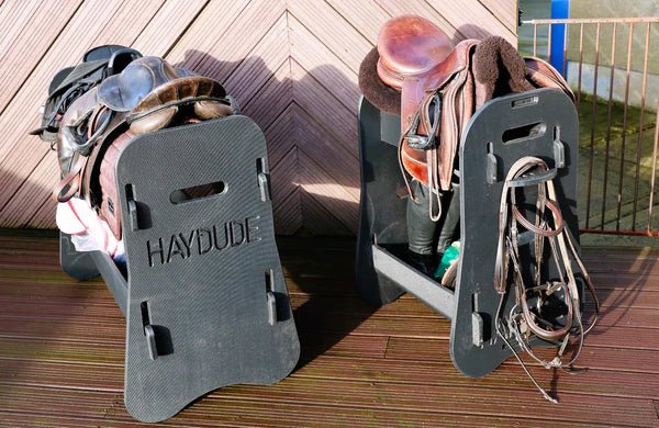 SADDLE STAND